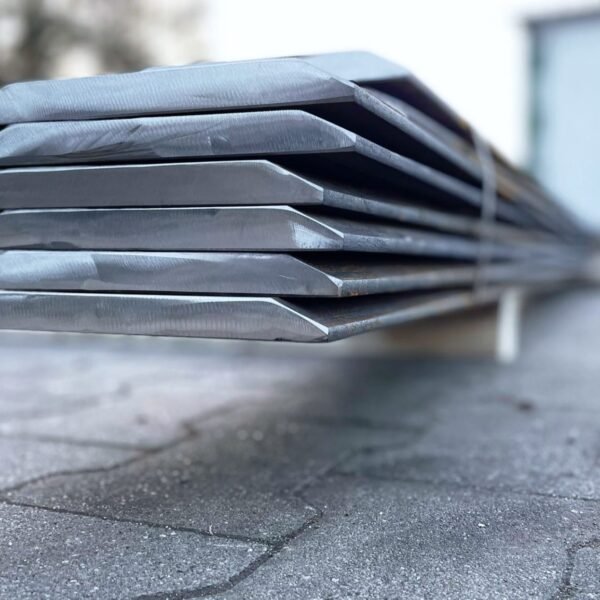 Pieejamie Exparts metāla izstrādājumi